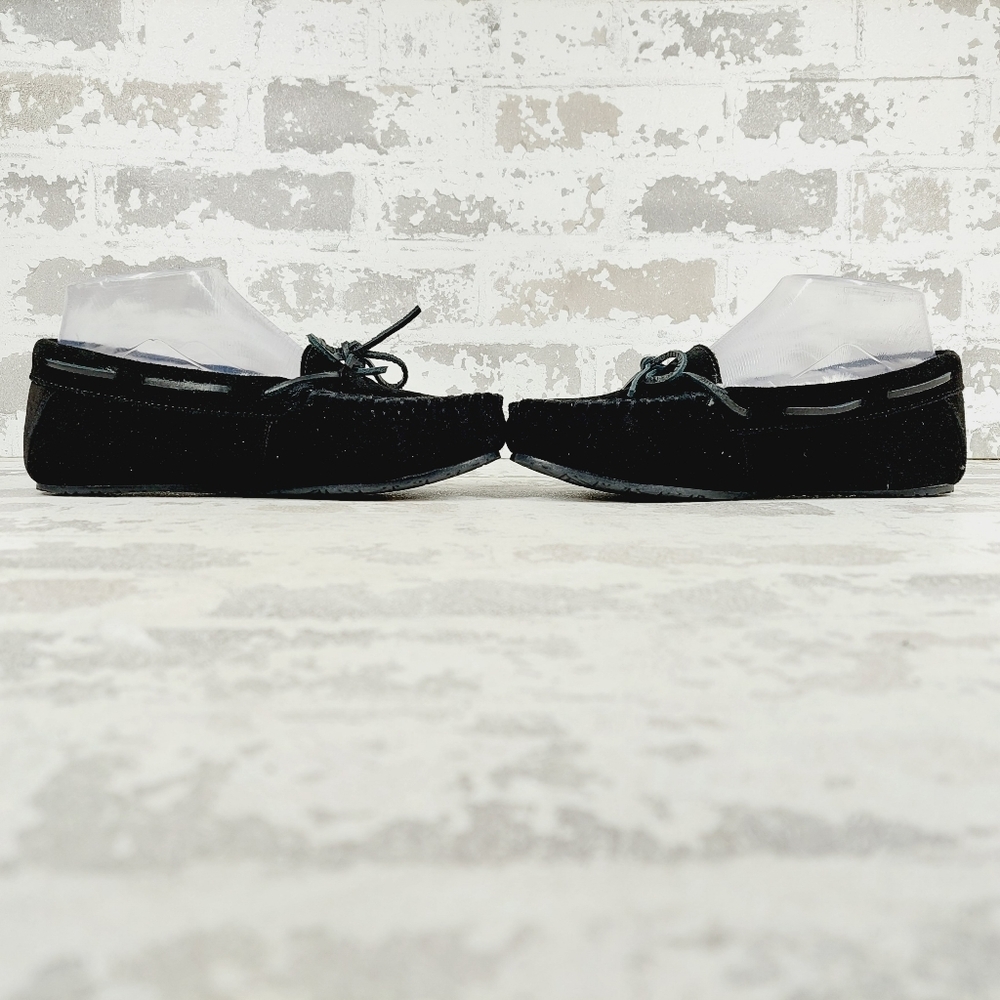 New Minnetonka Black Suede Slip On Lace Top Fur Lining Casual Flat Loafers E56 - Picture 7 of 11
